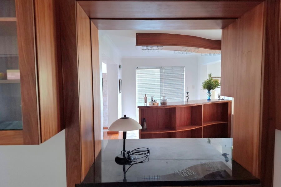 5 Bedroom Property for Sale in Bettys Bay Western Cape